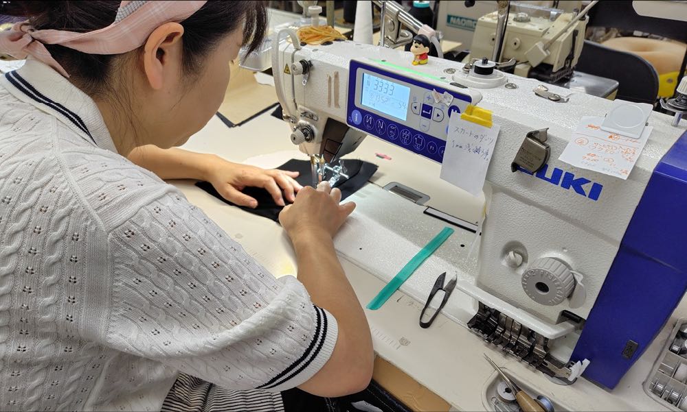 縫製作業の様子